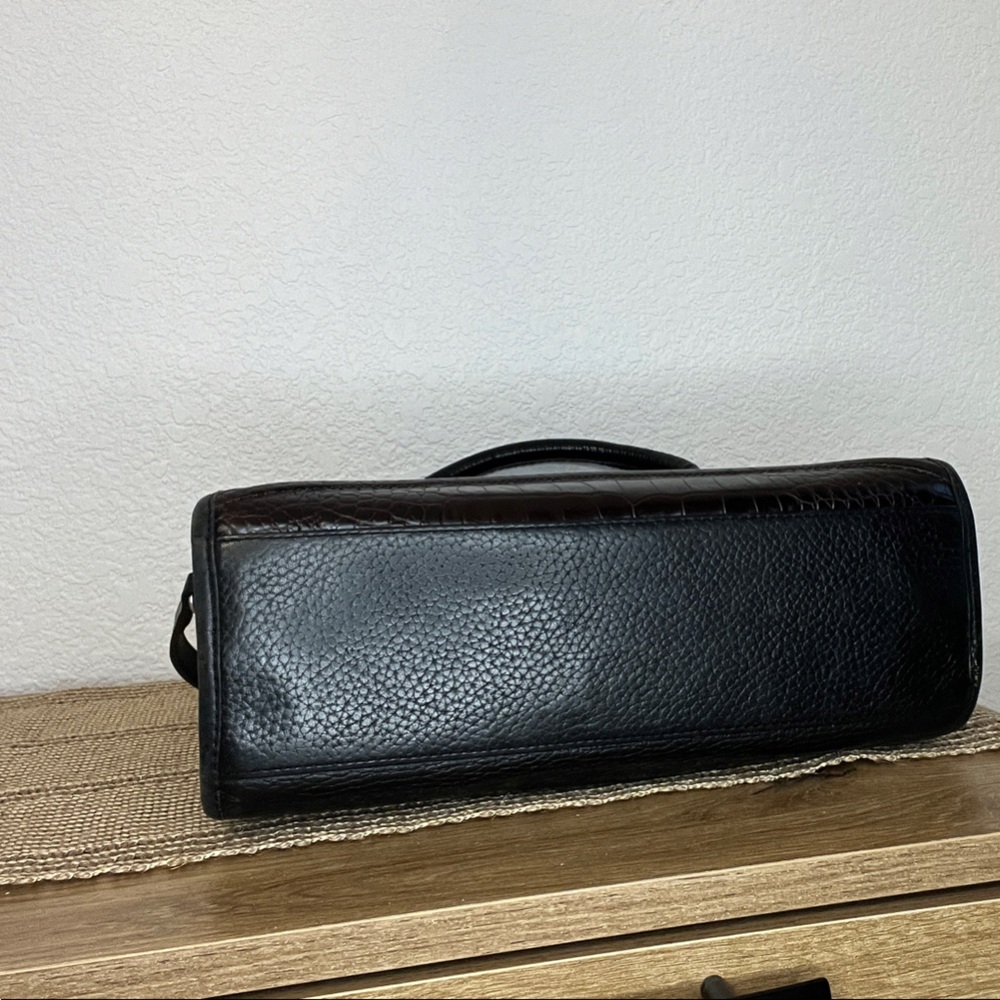 ✨ Classic Vintage Brighton Leather Handbag ✨ - Picture 7 of 12